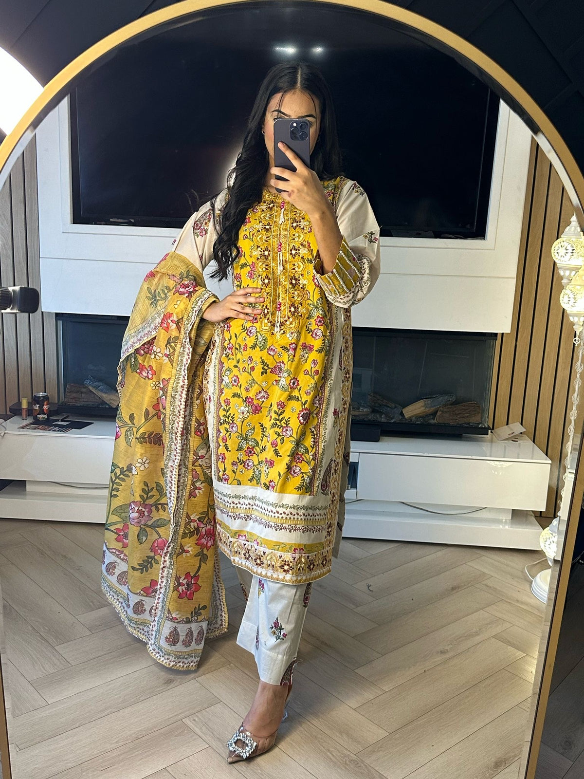 Saima 3pc Cotton Printed Suit With Organza Dupatta