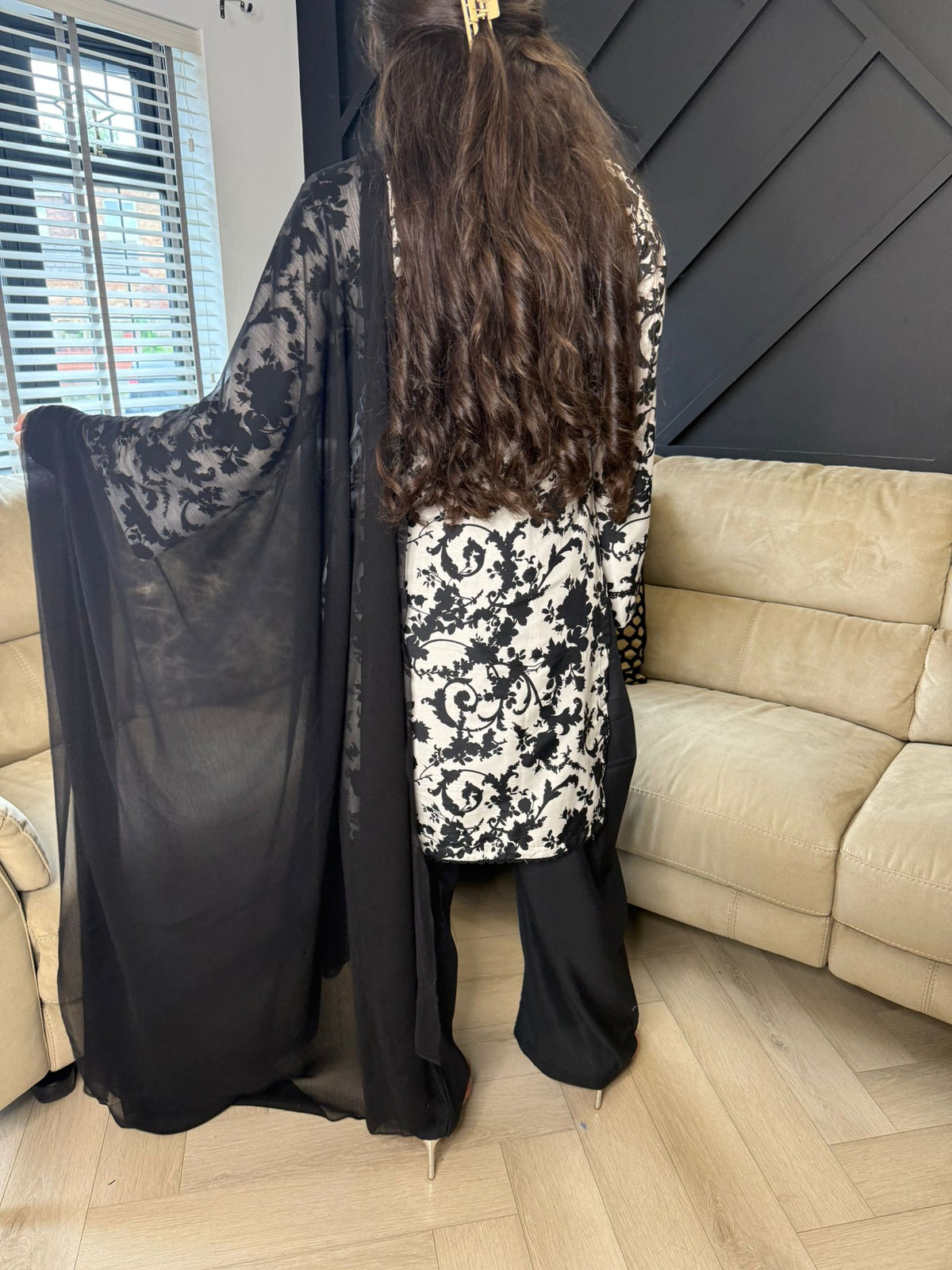 Lamisa 3pc Printed Suit With Plain Plazzo Trouser