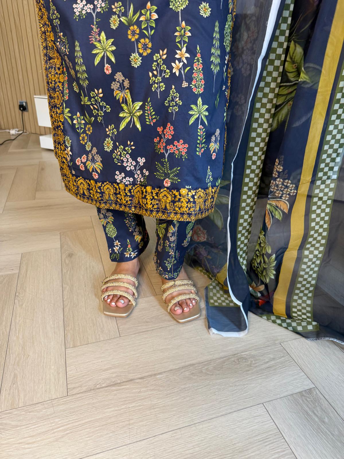 Adeela 3pc Printed Lawn Suit