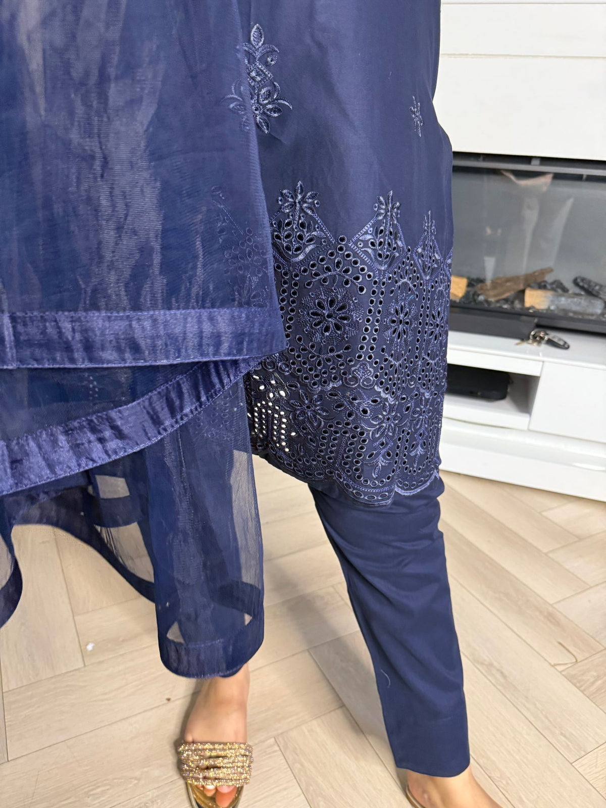 Cotton Chiknkari 3pc Suit With Net Dupata