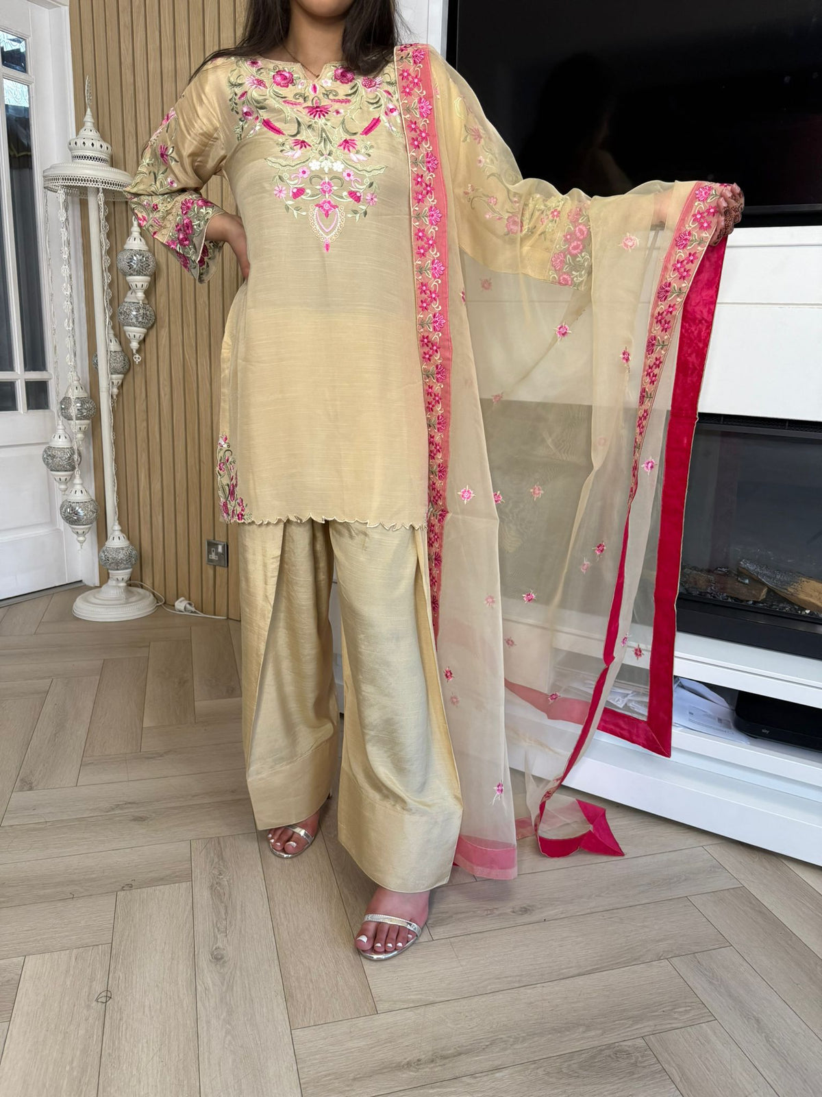 Zimal Farshi Silk Suits by Raniya.H