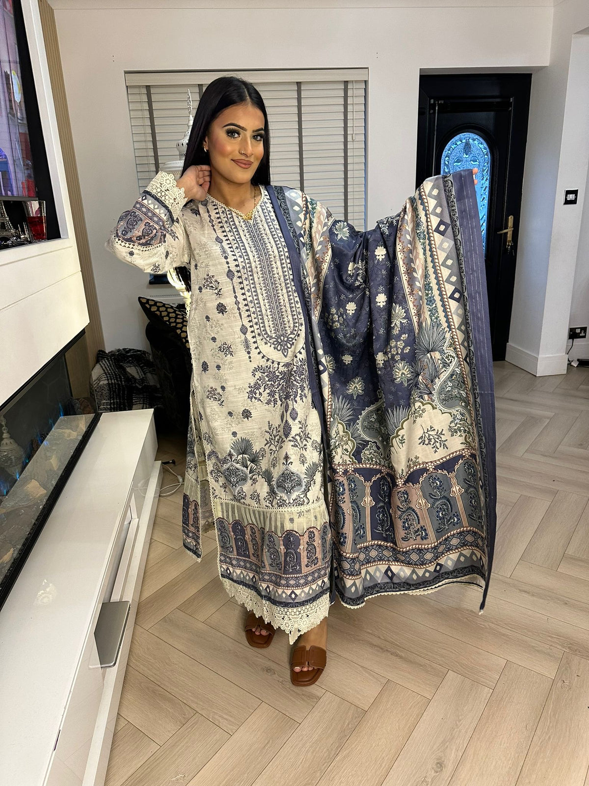 Ally’s Soft Khaddar - Cream & Navy