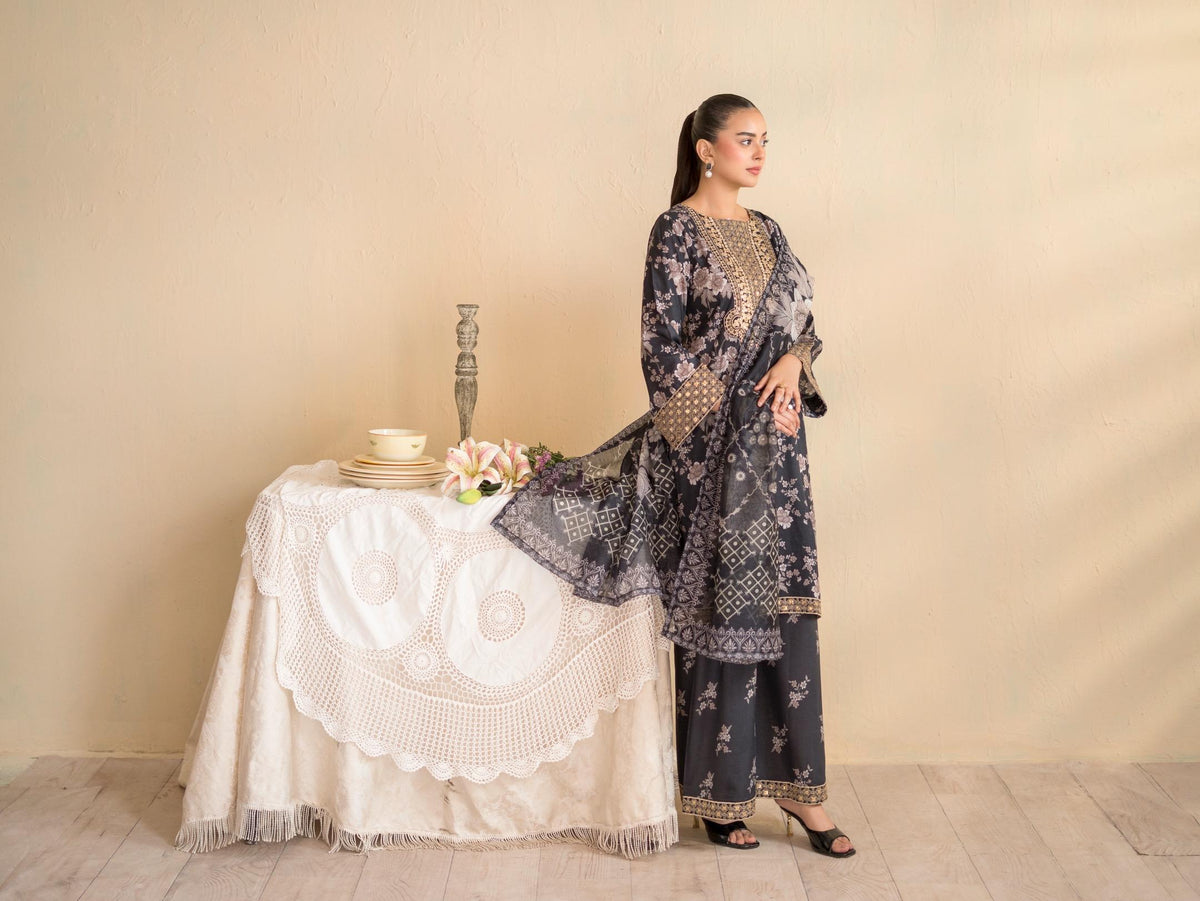 Siyaara By Raniya 3pc Lawn Suit