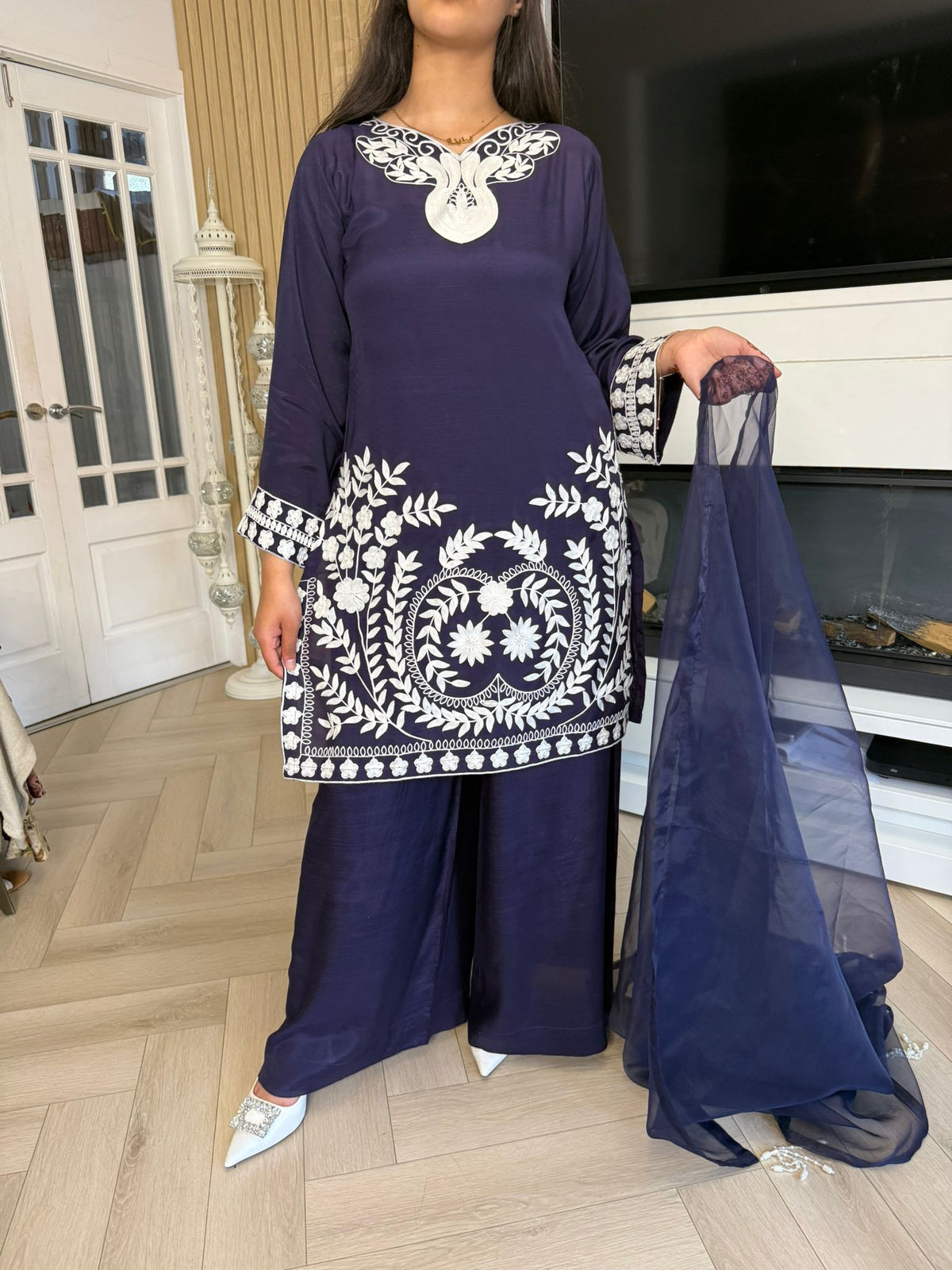 Zimal Farshi Silk Suits by Raniya.H