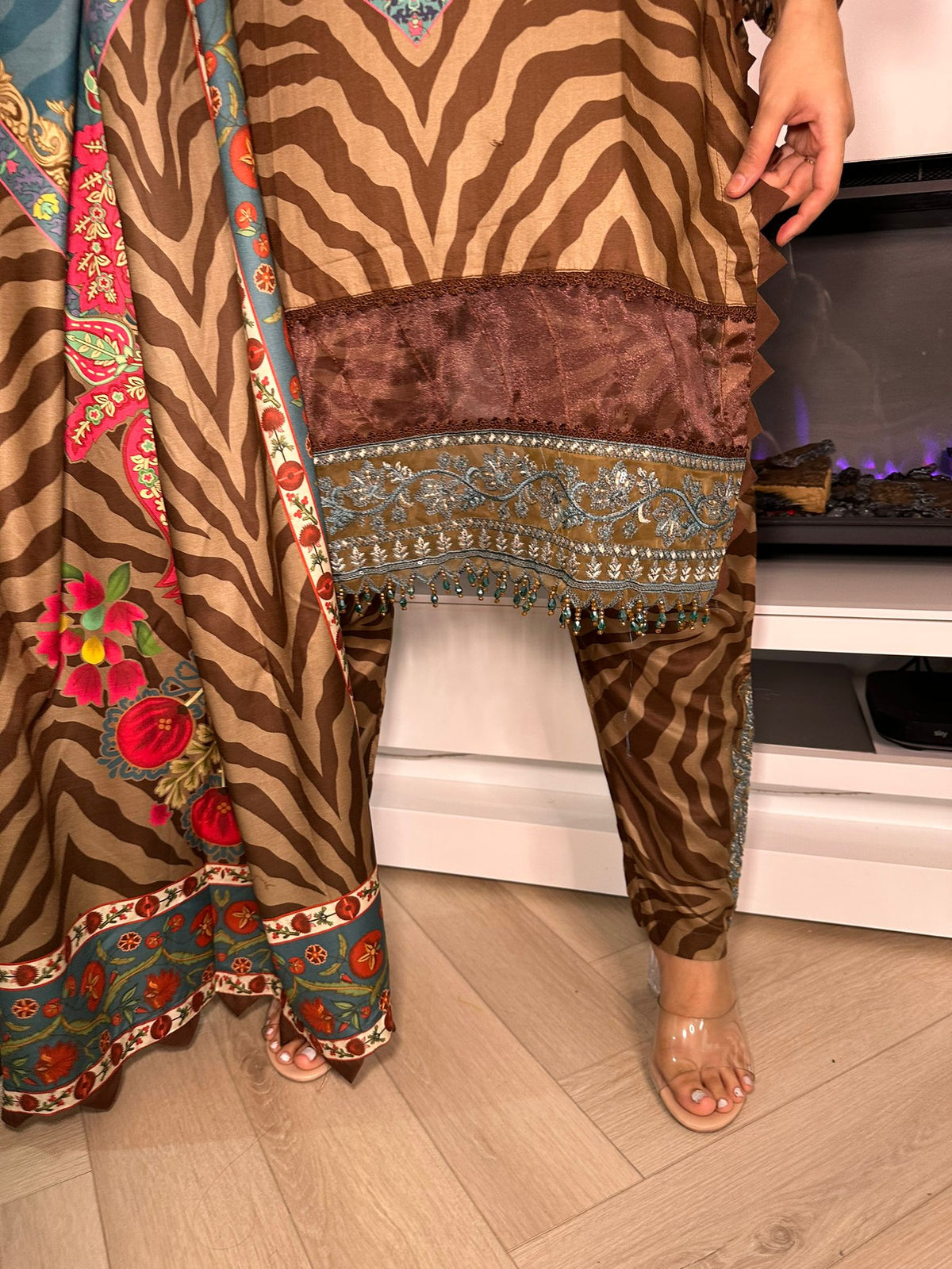 Misba - Brown U1-B3 – Zee Boutique
