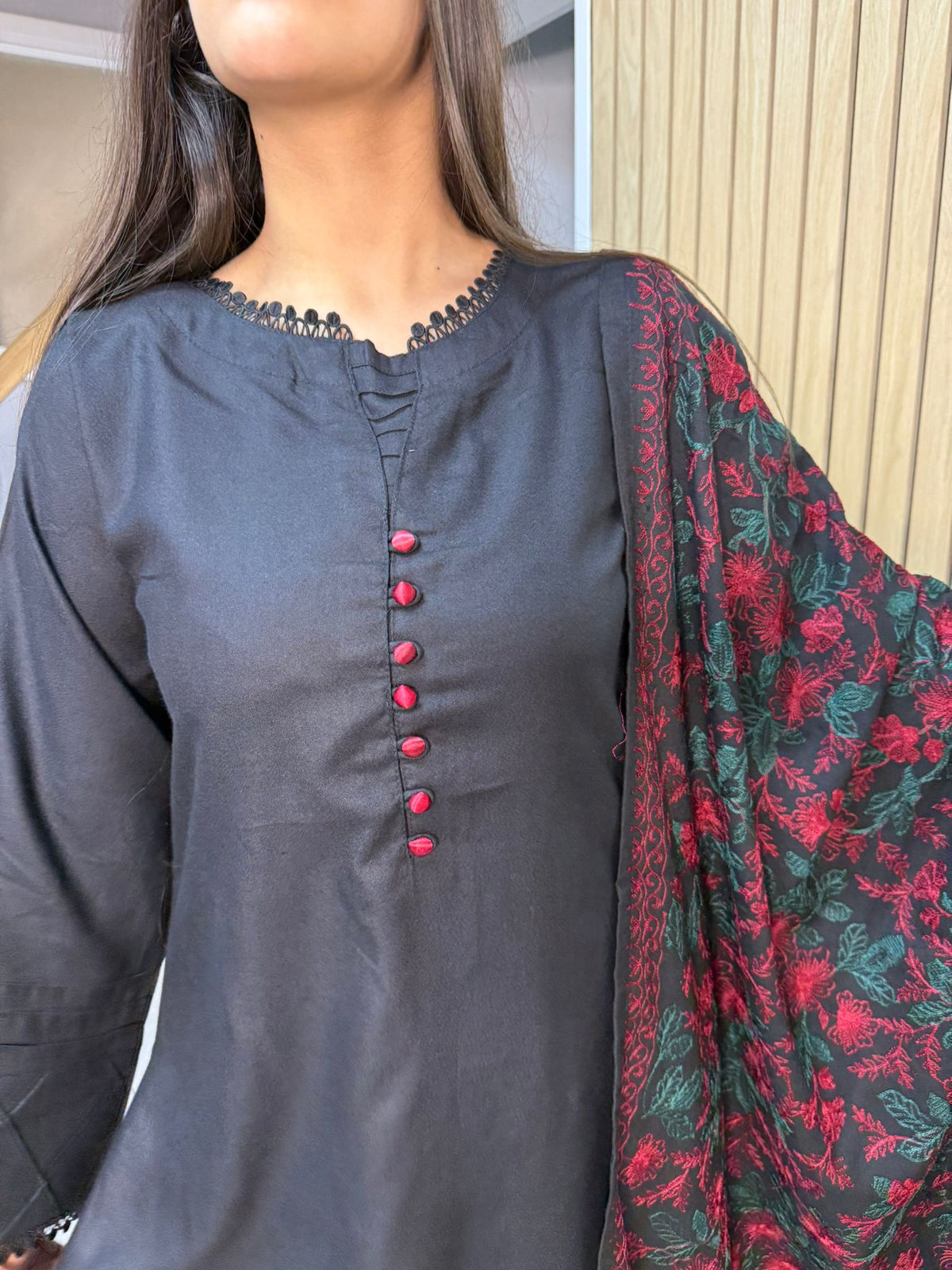 Noor Zahra 3pc Dhannak Suit With Embroidered Shawl