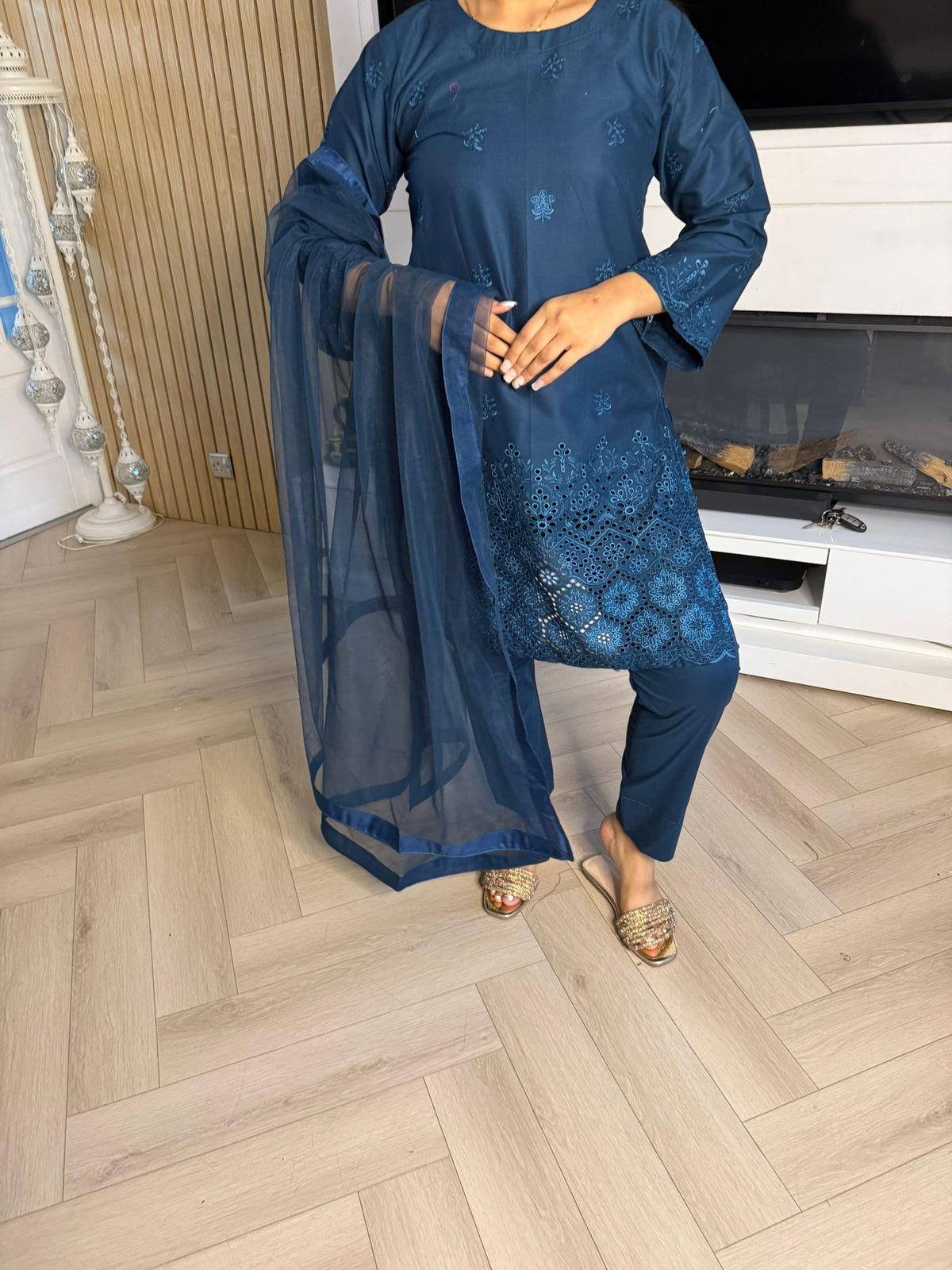Cotton Chiknkari 3pc Suit With Net Dupata