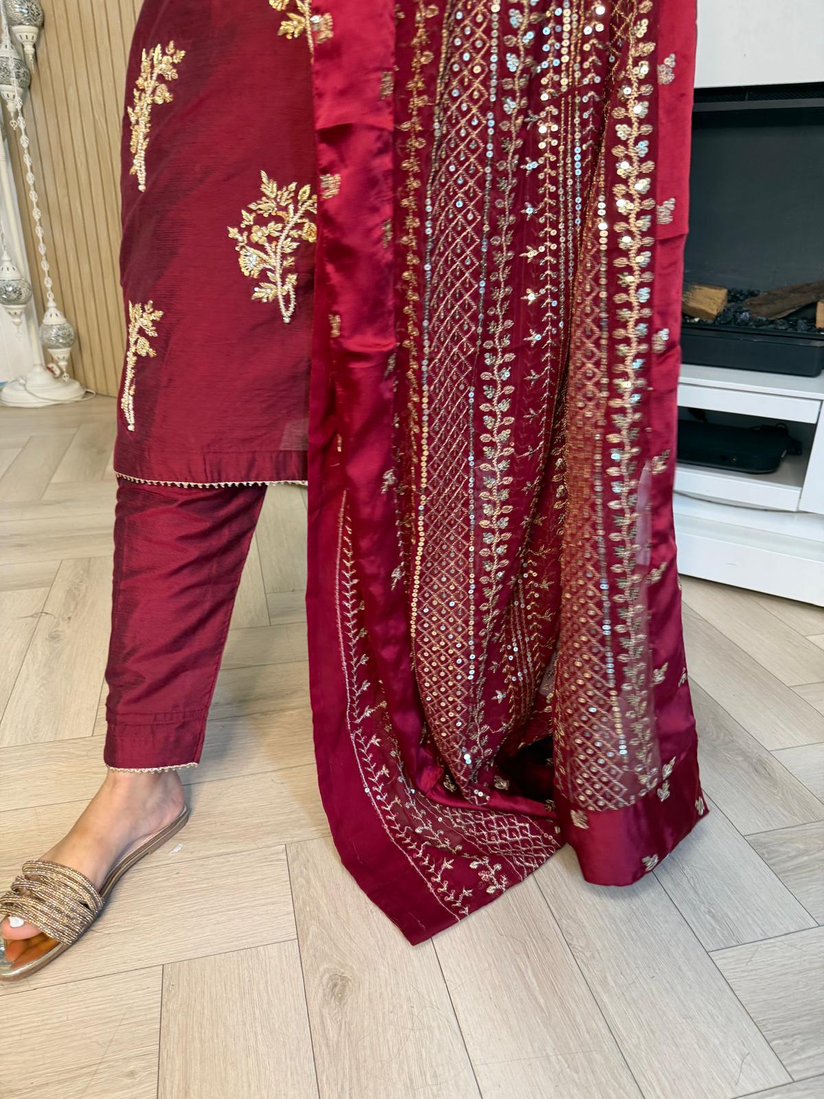 Nuraan 3pc Raw Silk Suit- Red