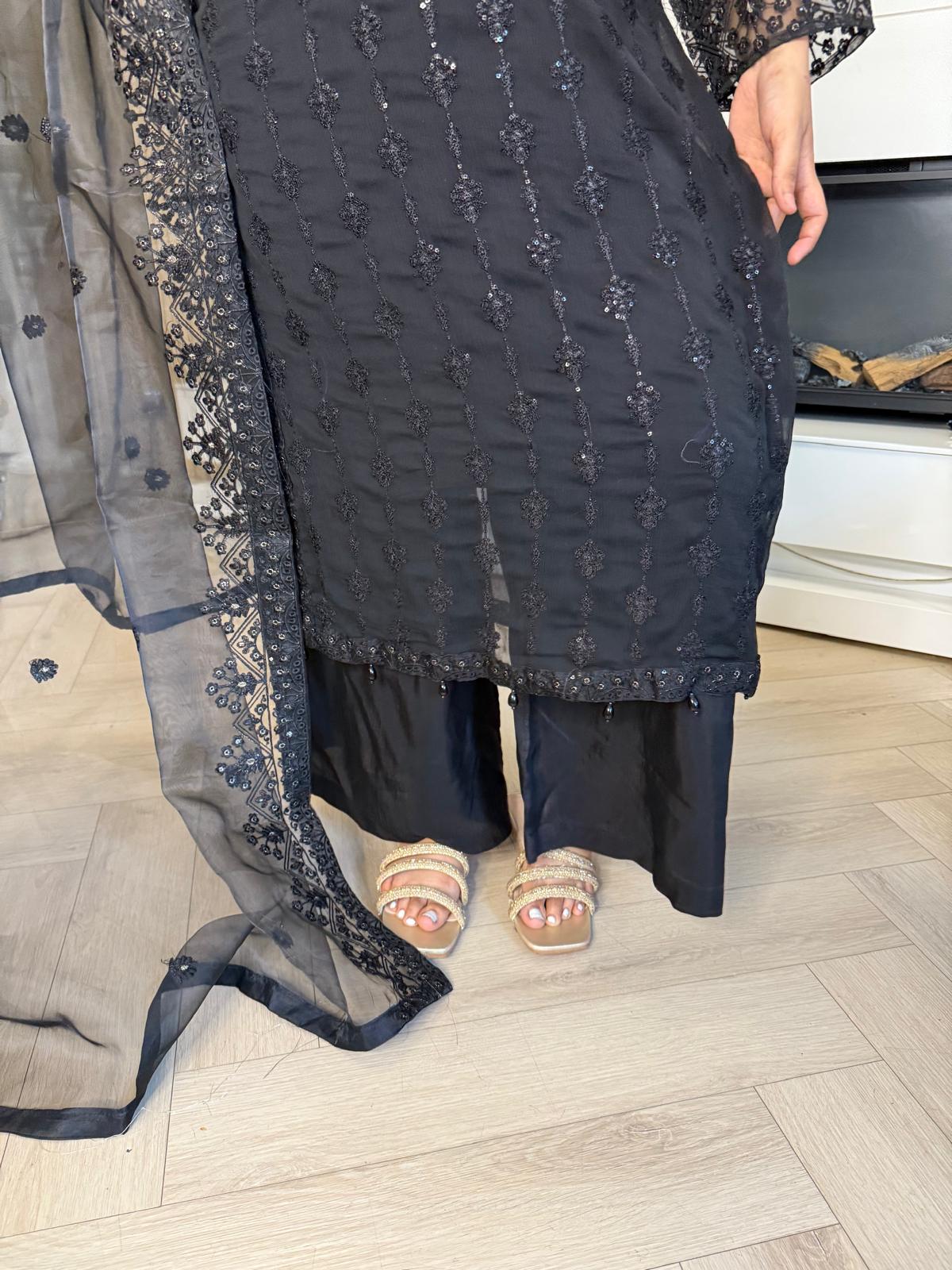 Nobia Chiffon 3PC Suit With Organza Duppata u2-A2