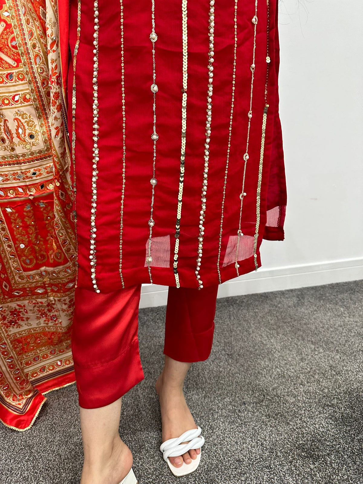 Dilara - Red D2-H4