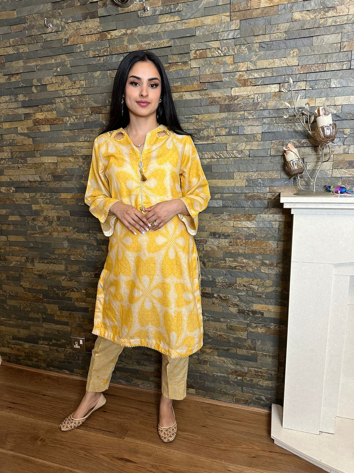 Areeba - Yellow