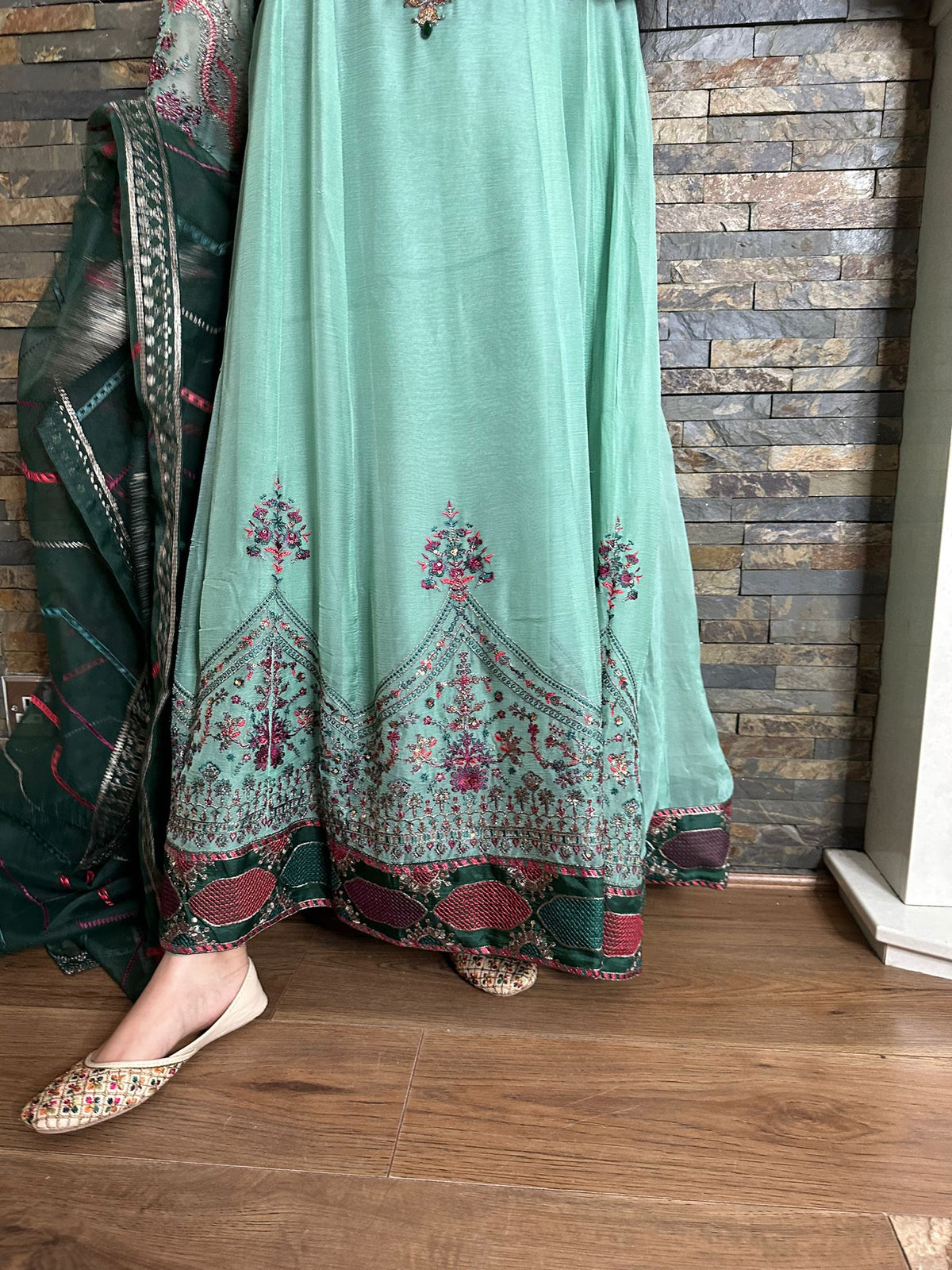 Nimra - Turquoise D3-A2
