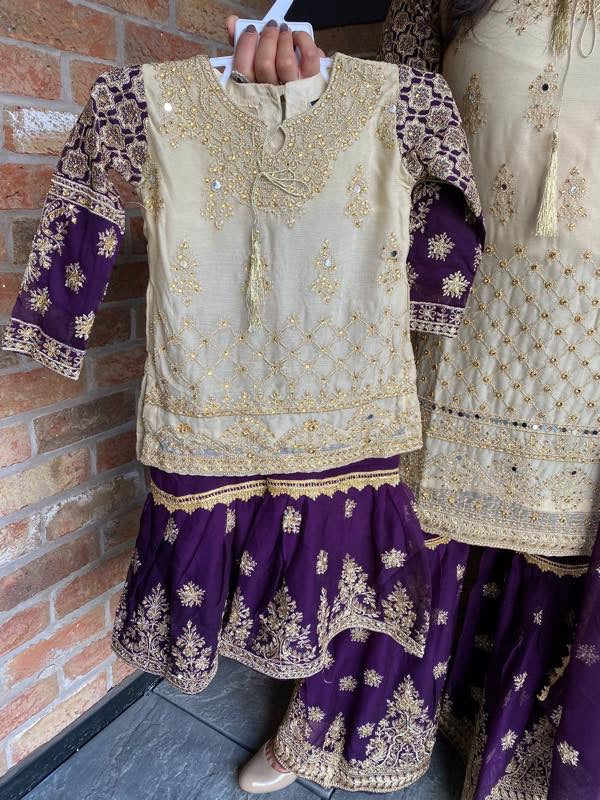 Mehrunisa - Cream/Purple U3-G5