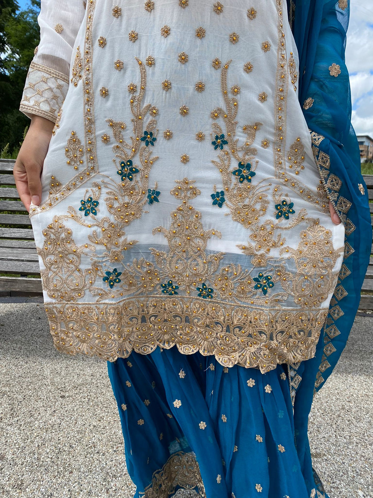 Noor Gharara - White/Turquoise