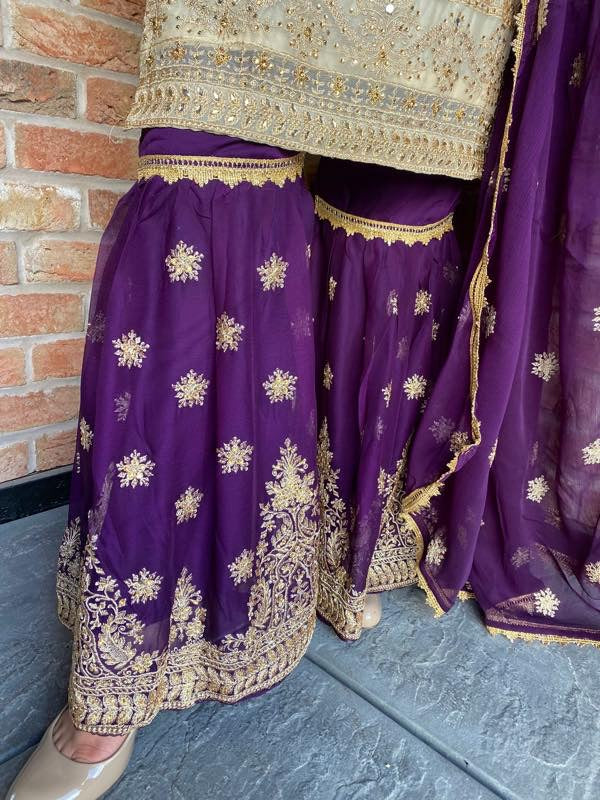 Mehrunisa - Cream/Purple U3-G5
